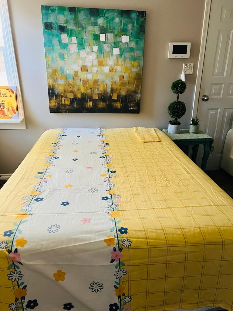 Yellow Queen Bedsheet